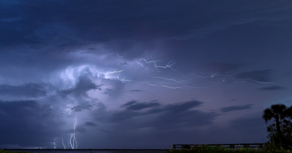 Central Florida suburb named the lightning capital of the . | Florida  Storms